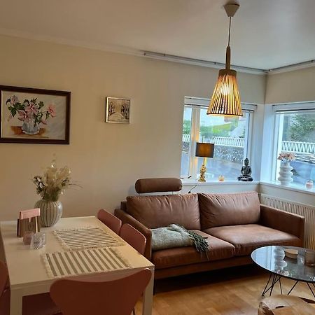 Charming 3 Bedroom Apartment Akureyri Exterior photo