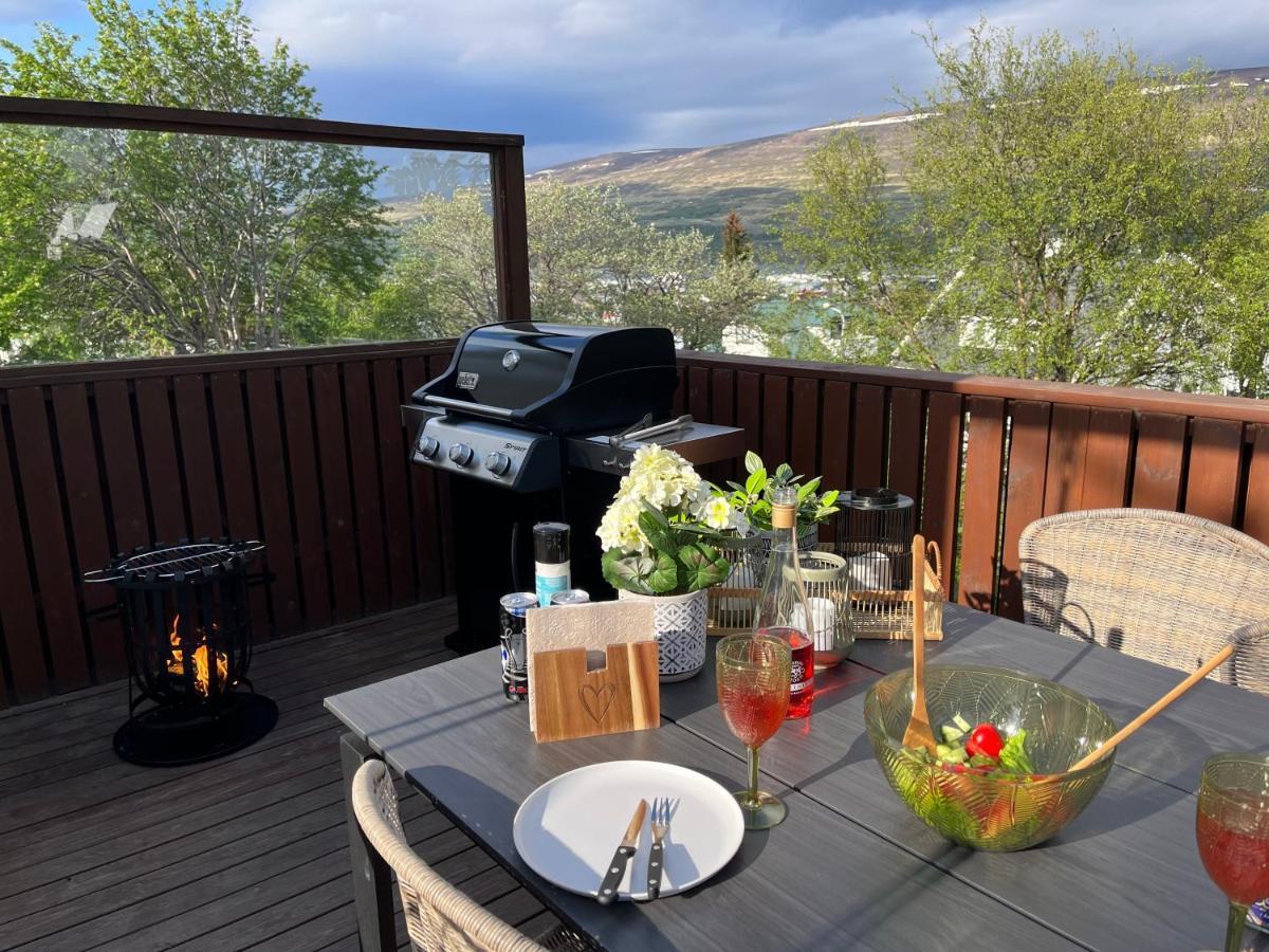 Charming 3 Bedroom Apartment Akureyri Exterior photo